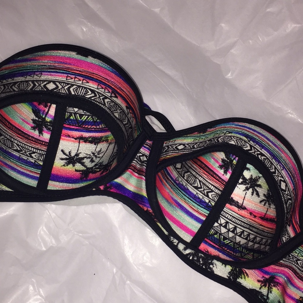 Trendy Bikini Top